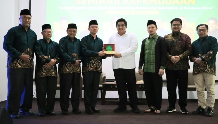 Bupati Roby Hadir di Pengukuha KAHMI Bintan